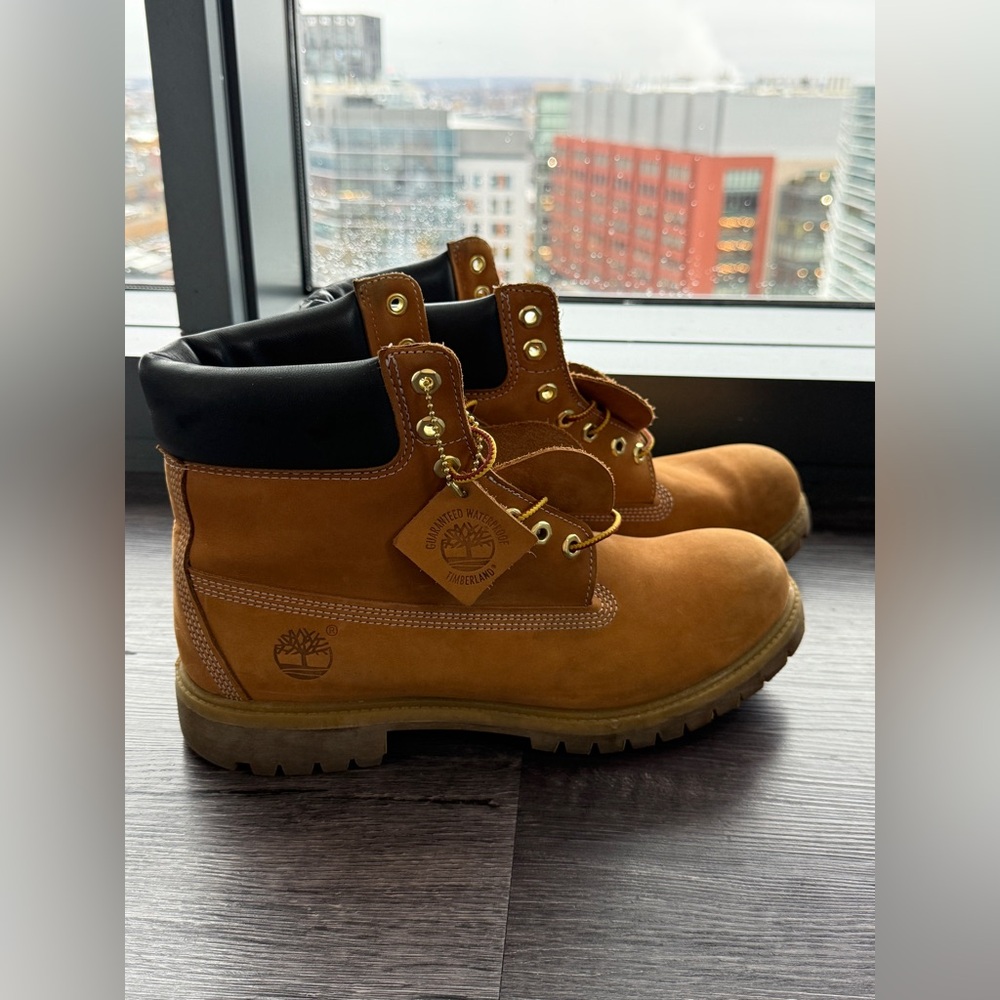 Classic Wheat Timberland Boots Size 11 Men